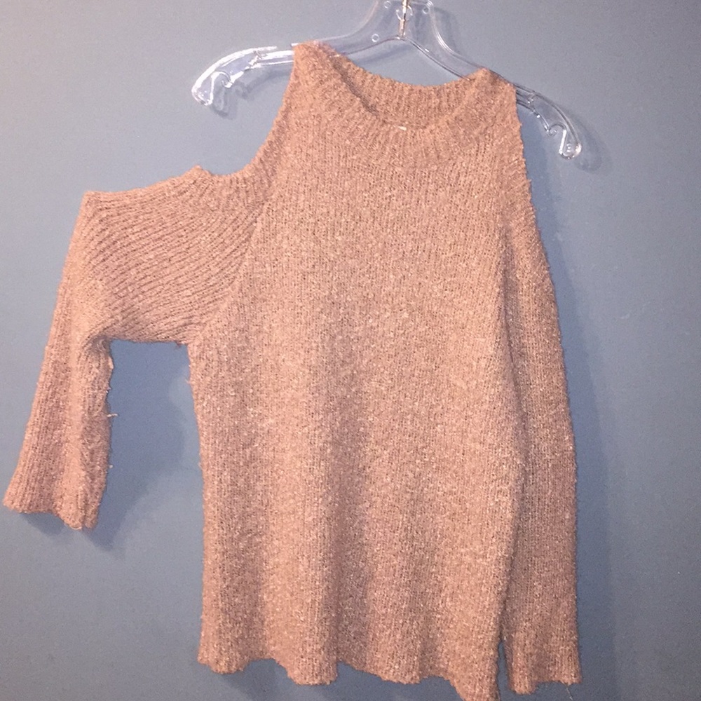 Shoulder less Sweater